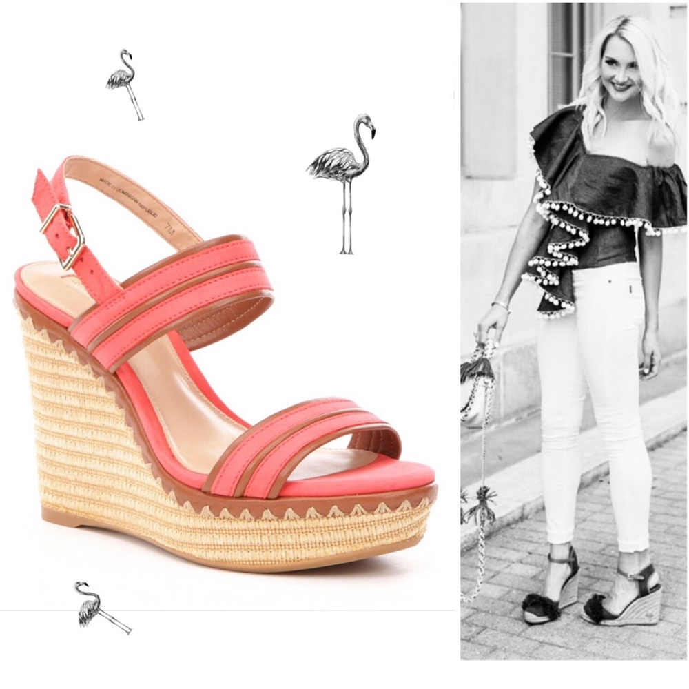 NWOB Antonio Melani Bertah wedge Sandal in coral